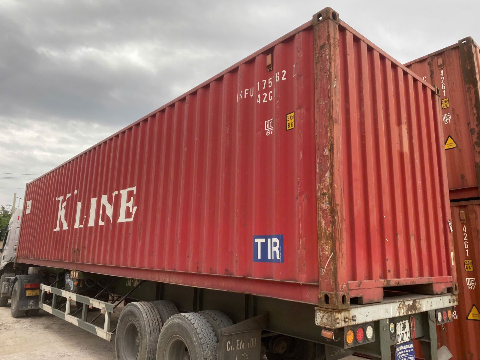 Thuê container khô tại Bình Dương