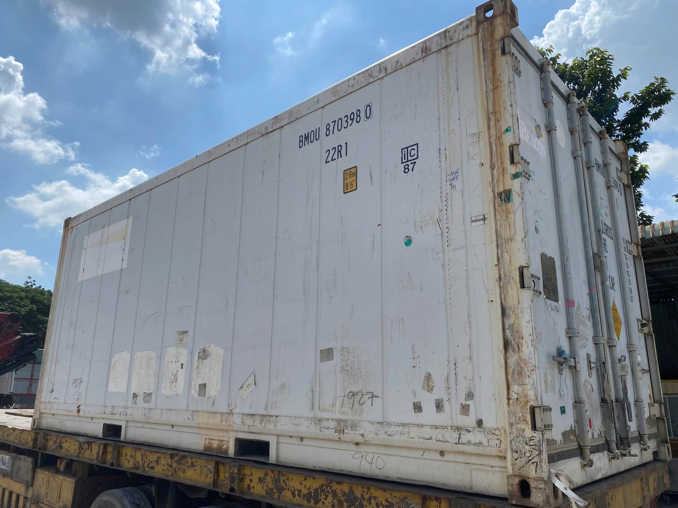 CONTAINER LẠNH 20RF BMOU8703980