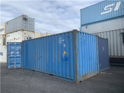 Mua Container tại Vĩnh Long: Giải pháp thông minh về vận chuyển và lưu trữ