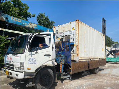 Bàn giao container lạnh 20RF tại Củ Chi